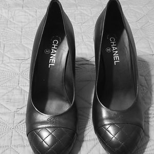 Chanel pumps